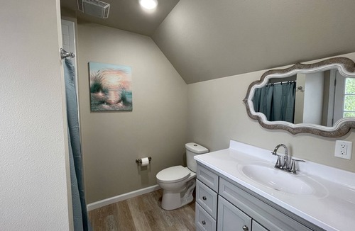 Fox Farm-College House | Comfortable 3 bedroom home with big yard and convenient location