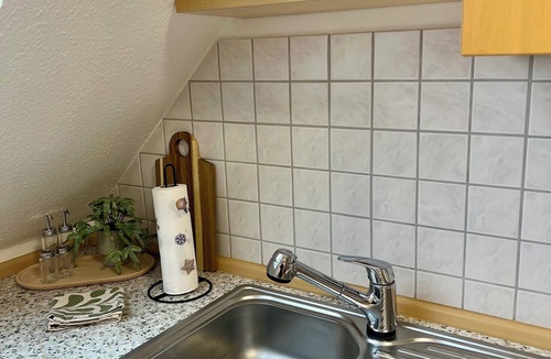 Weidhausen Apartment | Comfortable 3-room apartment for 6 - parking space