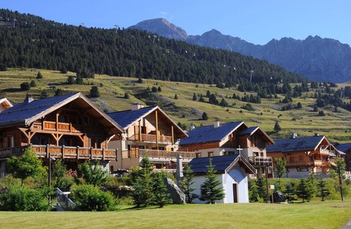 Montgenevre Apartment | Comfortable 3-room apartment, ski-in/ski-out, pets allowed