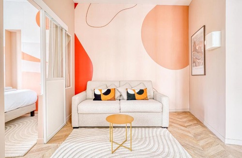 Quartier de la Plaine-de-Monceaux Apartment | Comfortable 3 rooms with air conditioning