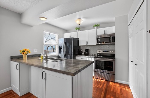 Southeast Colorado Springs House | Comfortable 3B-2B Home - 10 Mins from COS Airport