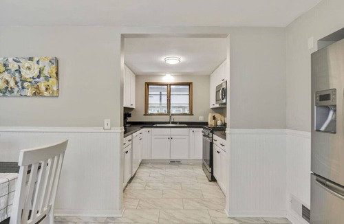 Amherst House | Comfortable 4-Bedroom Getaway