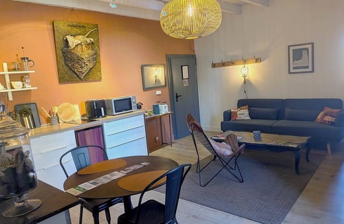 Marssac-sur-Tarn Apartment | Comfortable 50 m2 apartment in Marssac sur Tarn, between Gaillac and Albi