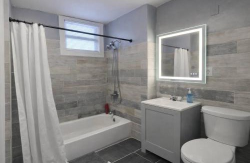 Buffalo House | Comfortable 5BR Escape
