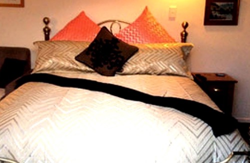 Moeraki Cabin | Comfortable Accommodation for a Beach Getaway in Moeraki, South Island