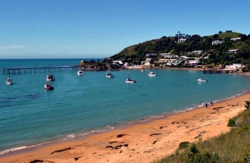 Moeraki Cabin | Comfortable Accommodation for a Beach Getaway in Moeraki, South Island