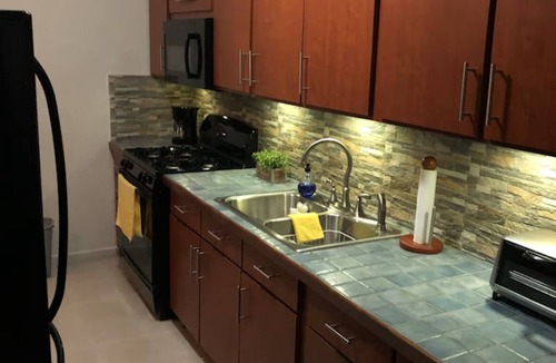 Isla Verde House | Comfortable accommodation for 8 people, minutes from the airport.