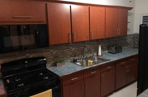 Isla Verde House | Comfortable accommodation for 8 people, minutes from the airport.