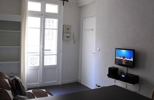Comedie Apartment | Comfortable air-conditioned studio Historic center