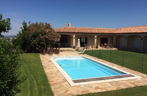 Meyreuil House | Comfortable air-conditioned villa with panoramic view of aix en provence