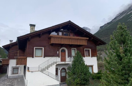 Premadio Apartment | Comfortable alpine-style LA STAFFA hut 5 minutes from Bormio