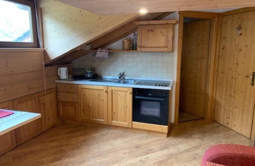 Premadio Apartment | Comfortable alpine-style LA STAFFA hut 5 minutes from Bormio
