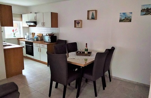Schottjer Dreesche Condo | Comfortable and affordable apartment for up to 5 people