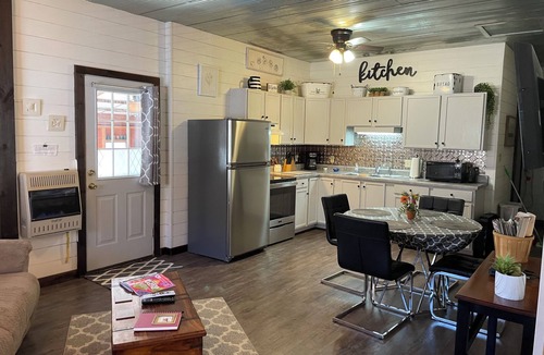 Carbondale Cottage | Comfortable and clean cottage located on hobby farm.