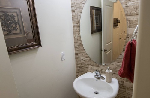 Bluffdale House | Comfortable and clean townhome