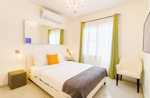 Llanos Hostel | Comfortable and Elegant Aibonito Hotel/FREE PARKING & WIFI/GOOD AREA - 208