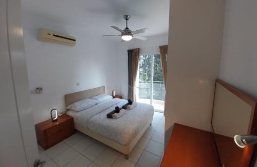 Universal Apartment | Comfortable and Ideally Situated