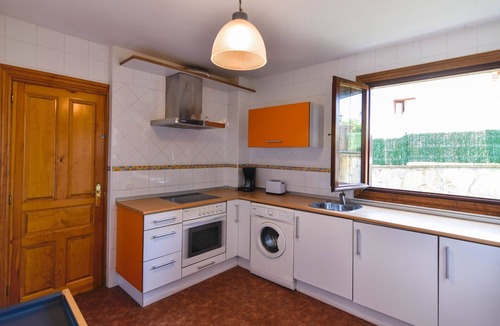 Ribamontan al Monte Cottage | Comfortable and large villa with garden