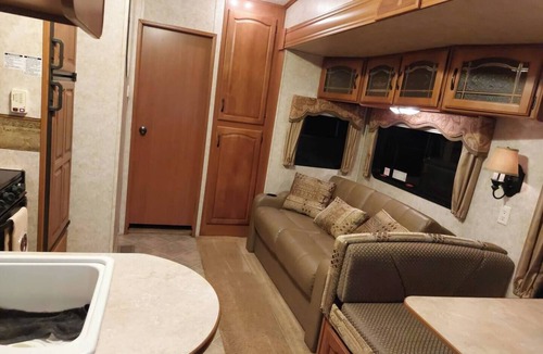 Jacksonville House | comfortable and private space.