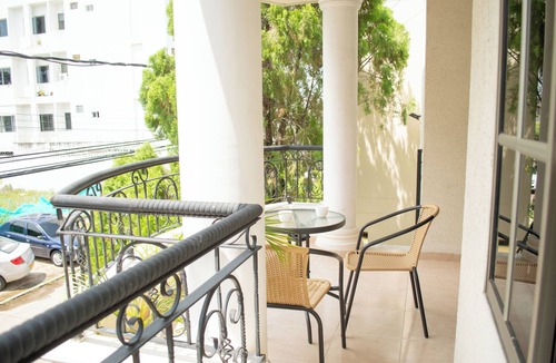 Monteria Apartment | Comfortable and quiet apt north, in front of Alamedas del Sinu, suitable for family.