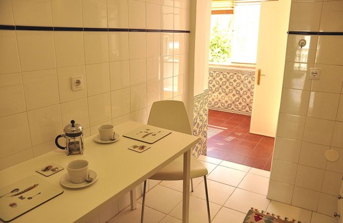 Lisbon Old Town Apartment | Comfortable and stylish apartment, fully equipped, in Lapa in Lisbon