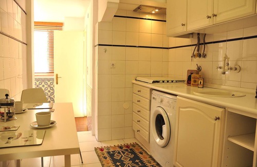 Lisbon Old Town Apartment | Comfortable and stylish apartment, fully equipped, in Lapa in Lisbon
