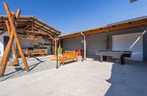 Santa Lidia Ski Chalet | Comfortable and Sophisticated Accommodations Just Minutes from the Beach - VIL