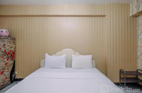 Depok Apartment | Comfortable and Tidy Studio at Cinere Resort Apartment By Travelio