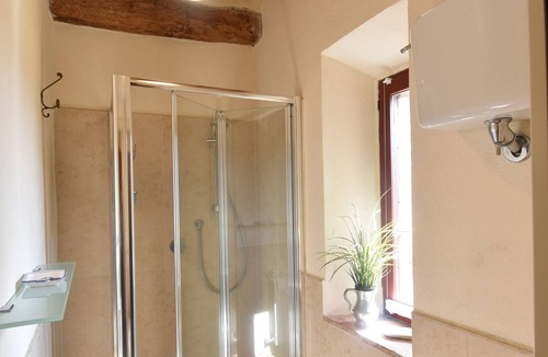 Monteriggioni Apartment | Comfortable apartment in Villa, with courtyard, swimming pool and garden