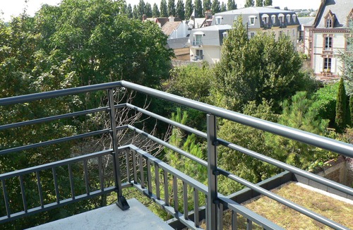 Dives-sur-Mer Apartment | Comfortable apartment with wifi, TV, Balcony, parking, 2 bedrooms, 1 bathroom, 4 people, 57m2