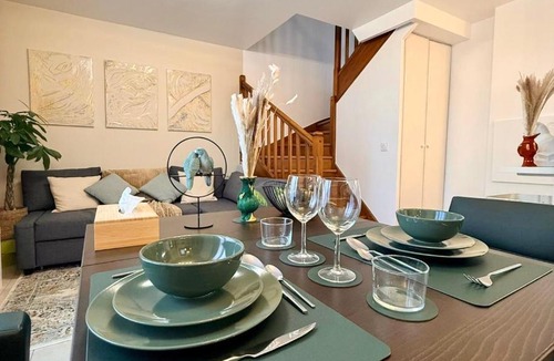 Vitry-sur-Seine Apartment | Comfortable Apartment with Balconies near Paris Center TramT9 & Metro7