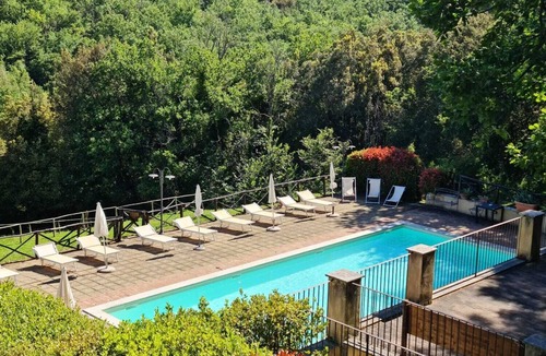 San Gimignano Villa | comfortable apartment with private garden in San Gimignano