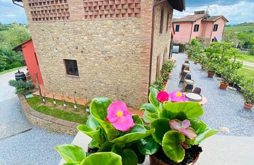 Montecarlo Apartment | Comfortable apartment in a tuscan wine farm