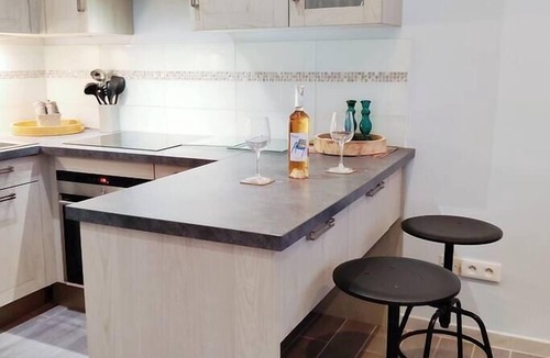 Nice City Centre Apartment | Comfortable apartment for 4 to 6 people, 2 minutes' walk from the beach - air conditioning