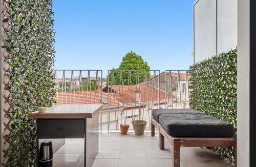 Chartrons House | Comfortable Apartment in the Heart of Bordeaux