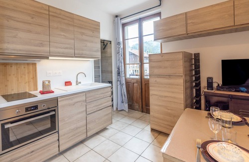 Morillon Apartment | Comfortable Apartment for 4, Wifi & Parking in Central Morillon