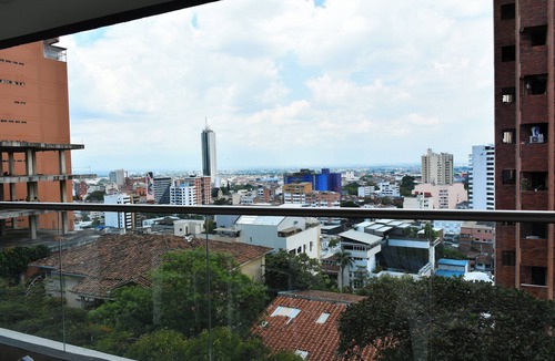Granada Apartment | Comfortable apartment in the west of Cali - Exclusive area and beautiful view