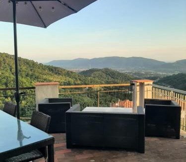 Falcinello Apartment | Comfortable Apartment with Sea View in Falcinello