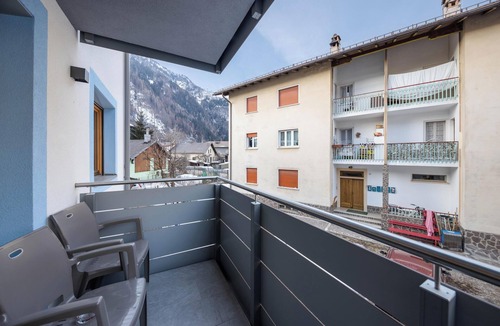 Predazzo Apartment | Comfortable Apartment “Vacanze Arcobaleno - Blu” with Mountain View