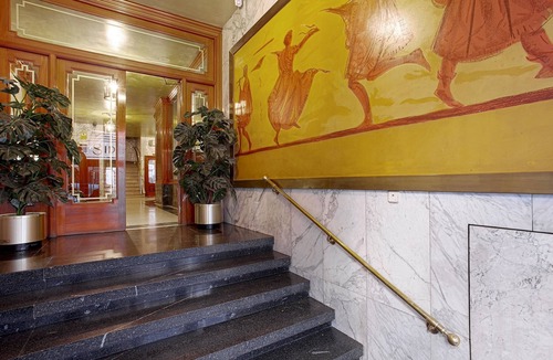 Jeronimos Apartment | Comfortable Apartment near Retiro Park. Retiro III