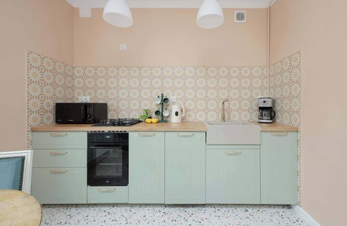 Grochow Apartment | Comfortable Apartment with Bedroom | Close to Public Transport