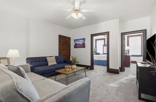 Millvale Apartment | Comfortable Apartment - 2 Bedroom Easy City Access