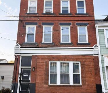 Millvale Apartment | Comfortable Apartment - 2 Bedroom Easy City Access