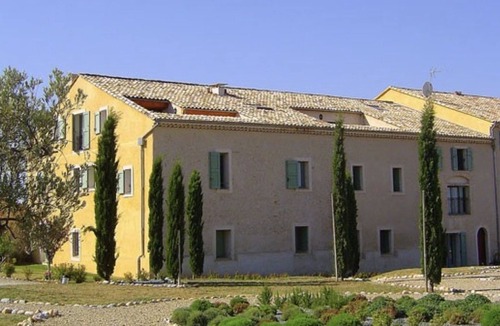 Brunet Apartment | Comfortable apartment with pool in the heart of Valensole Plateau