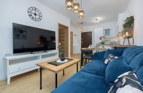 Gaski Apartment | Comfortable Apartment with Terrace | Close to the Beach, Parking