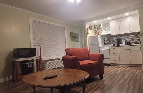 Grand Bay Apartment | Comfortable apt. w/kitchen near Mobile, Pascagoula & Beaches