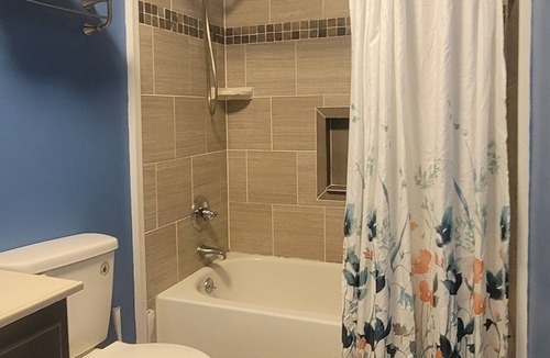 Grand Bay Apartment | Comfortable apt. w/kitchen near Mobile, Pascagoula & Beaches