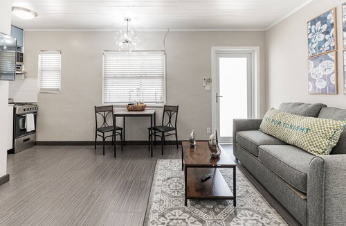 Singer Island Apartment | Comfortable beach apartment with pool