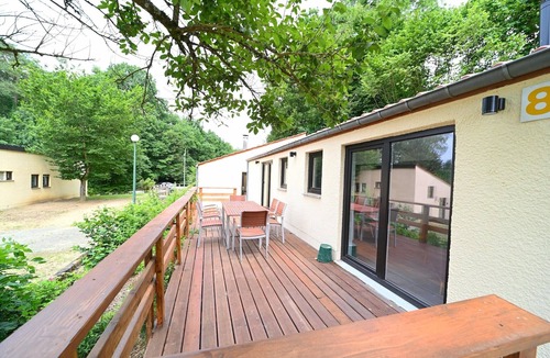 Virton House | Comfortable bungalow near Lake Rabais