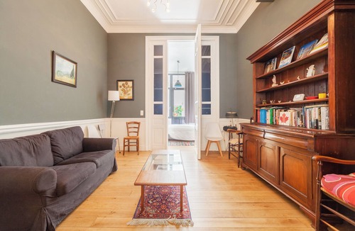 Sint-Gillis Apartment | Comfortable Central And Quiet